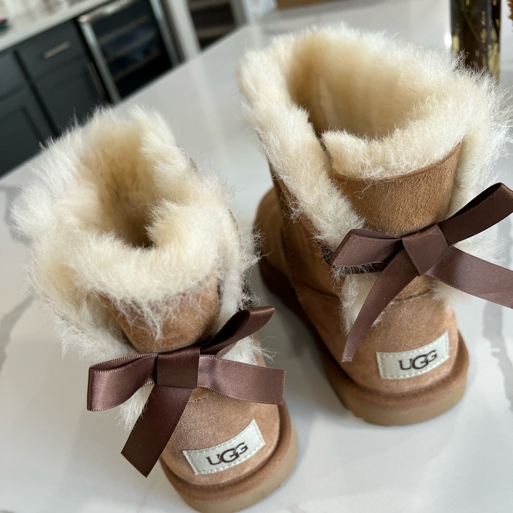 Ugg Mini Bailey bow II boot